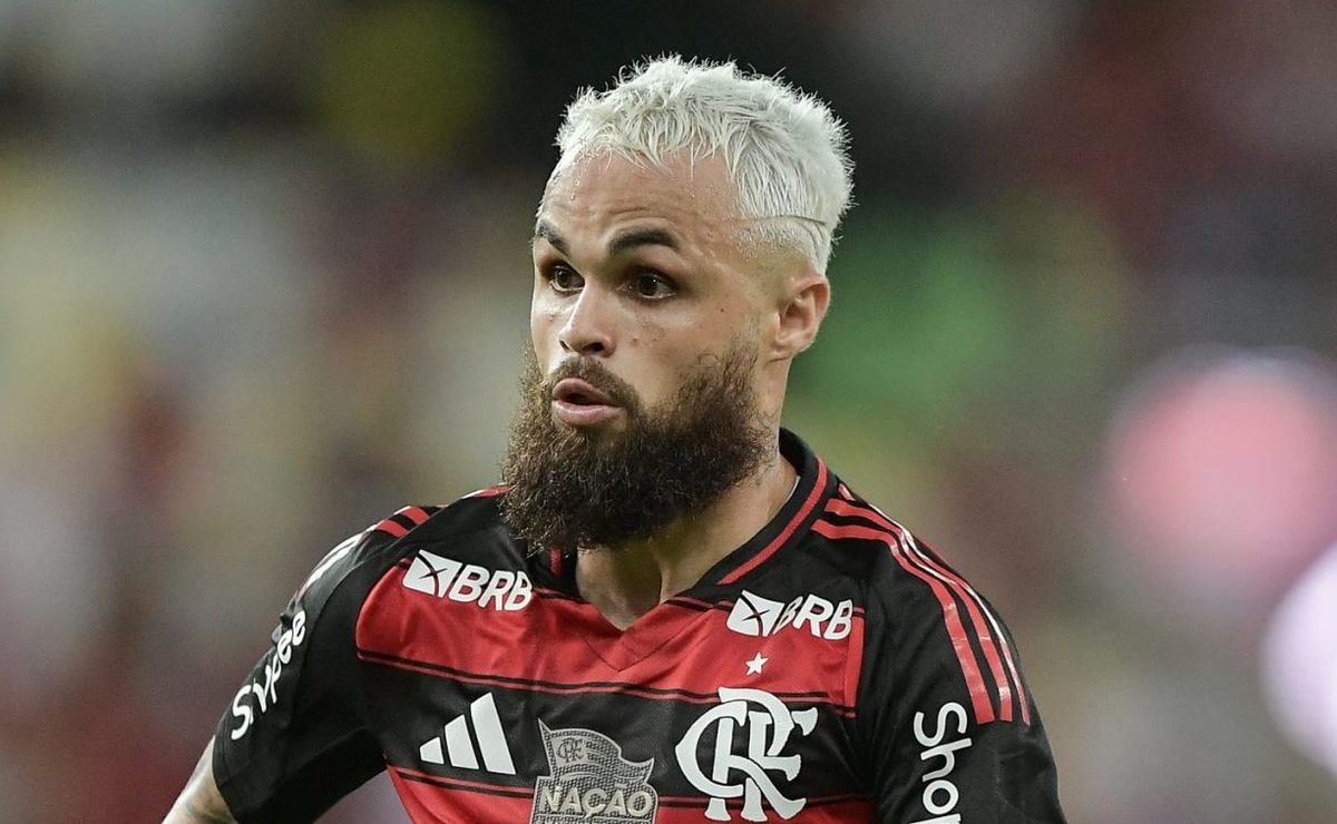 Saída de Michael do Flamengo tem reviravolta com permanência