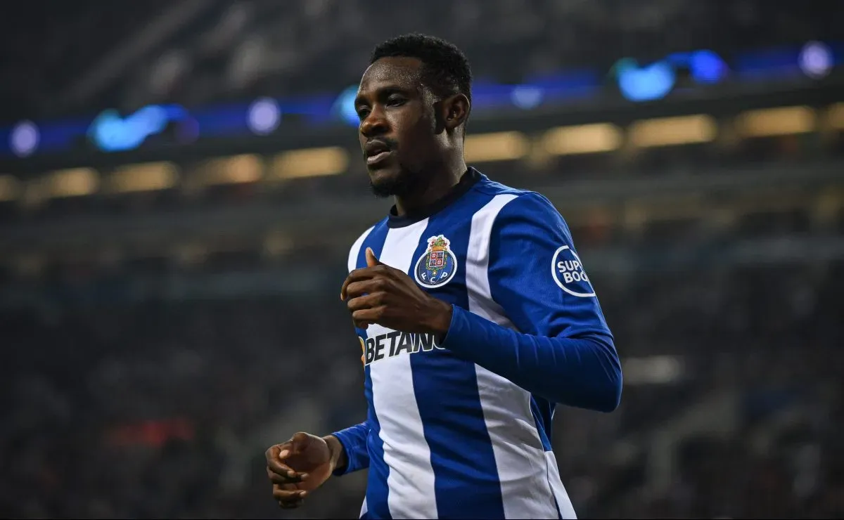 Sanusi, do Porto, é oferecido ao Flamengo, segundo portal