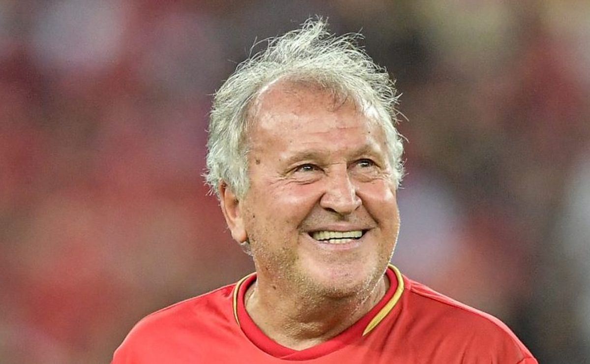 Zico se rende e elogia Filipe Luís no Flamengo