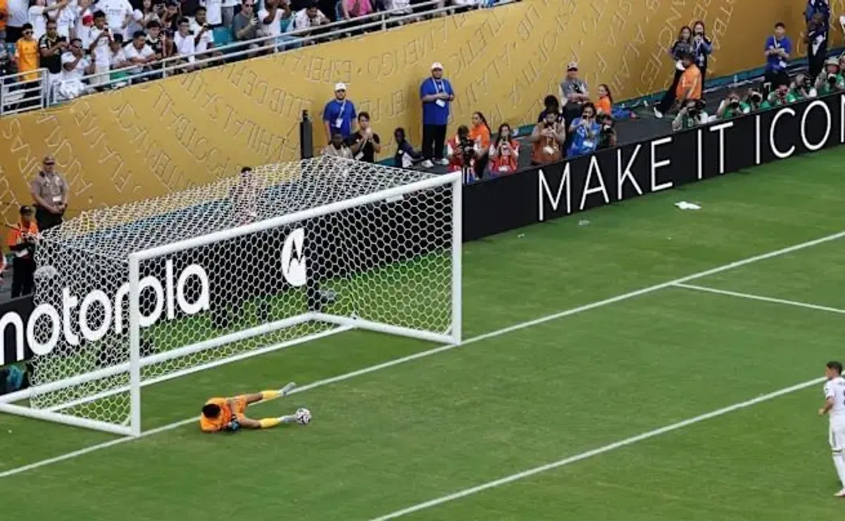 Bono enaltece Flamengo ao elogiar o Mundial de Clubes