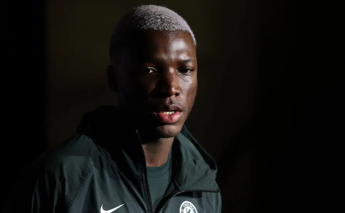 Caicedo avalia que gramado prejudicou o Chelsea diante do Flamengo