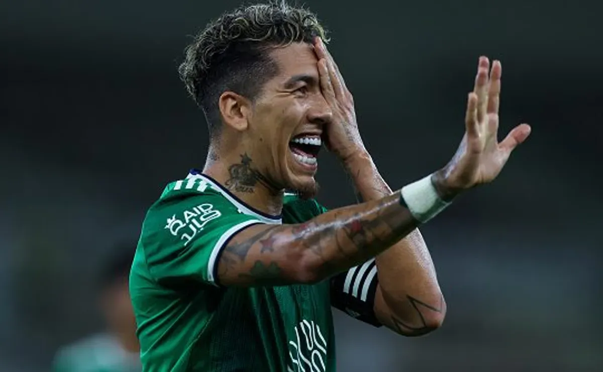 Firmino aceita jogar no Flamengo após o Super Mundial