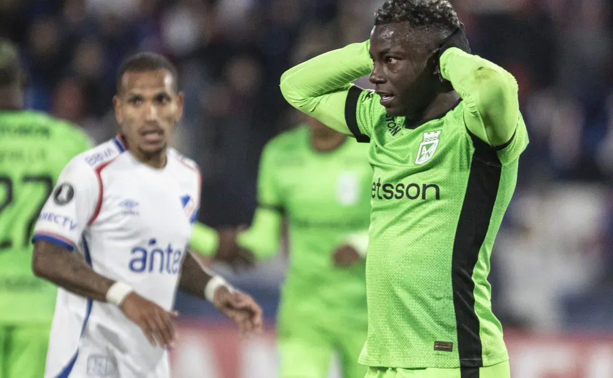 Flamengo nega interesse em Hinestroza, alvo do Botafogo