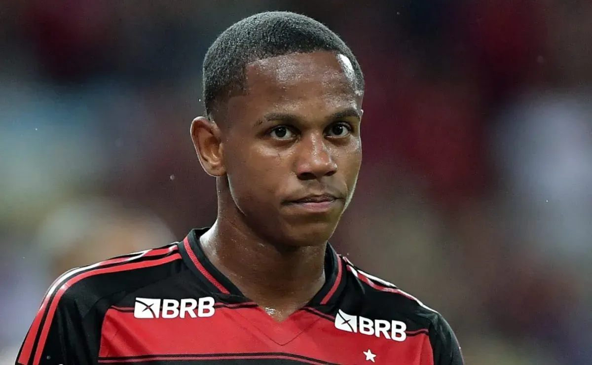 Agora! Flamengo e Wallace Yan se juntam para definição do futuro do jovem