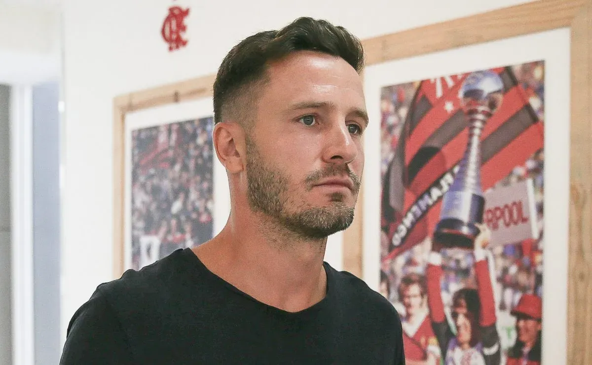 Após treino, isso aconteceu com Saúl e surpreendeu todo mundo no Flamengo