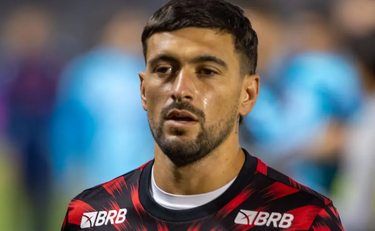 Arrascaeta revelou estrago provocado por Runco nos bastidores do elenco do Flamengo