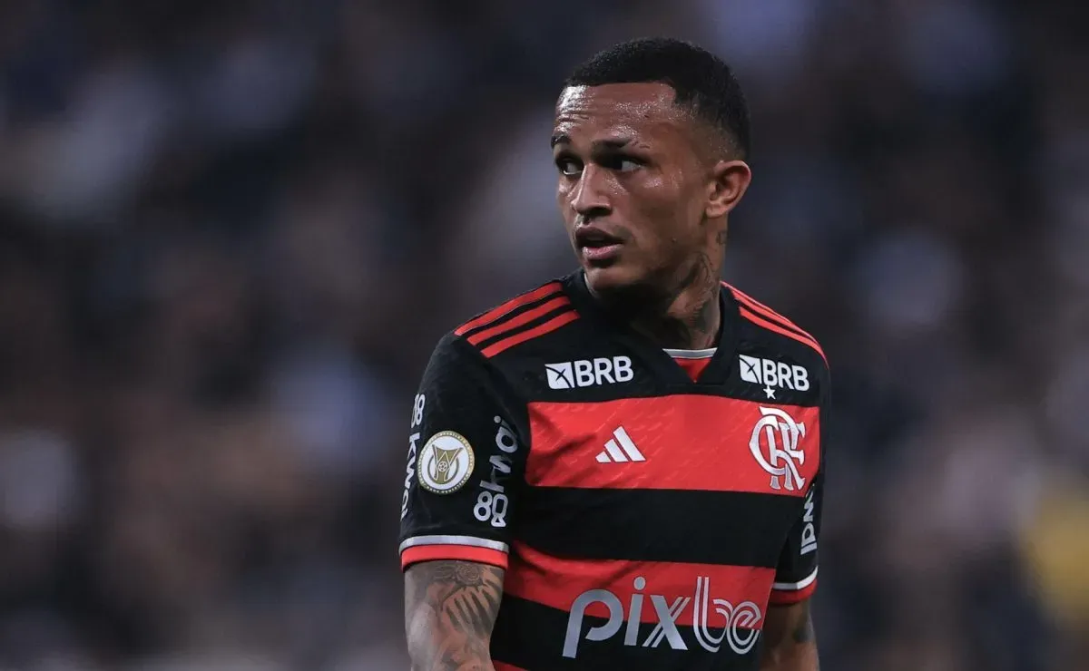 Clube inglês sinaliza oferta a Flamengo para fechar a contratação de Wesley