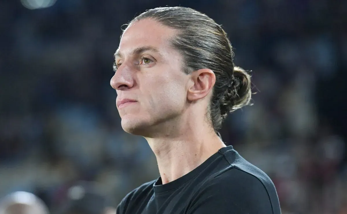 Filipe Luís defende Cebolinha após críticas no Fla-Flu: "Injusto"