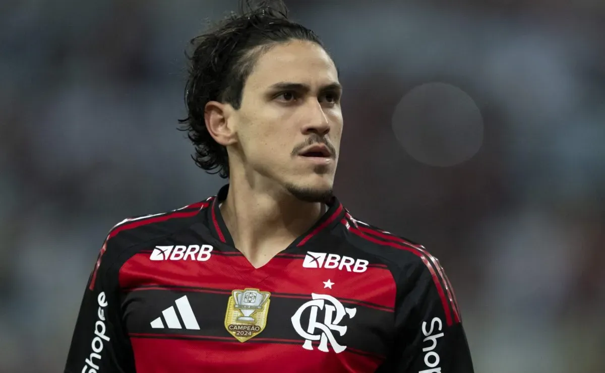 Filipe Luís errou na conduta com Pedro no Flamengo, diz Rivaldo