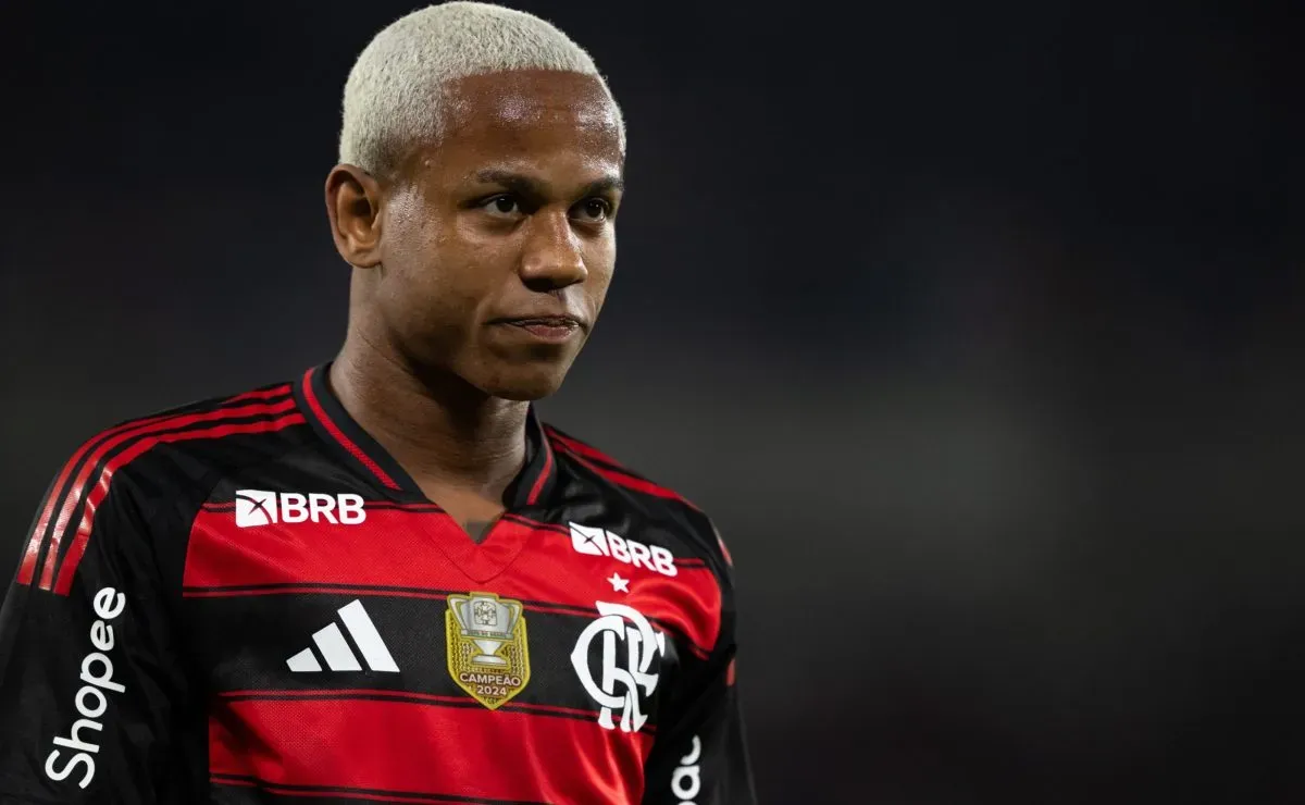 Flamengo faz movimento milionário com joia, mas mantém porta aberta para venda