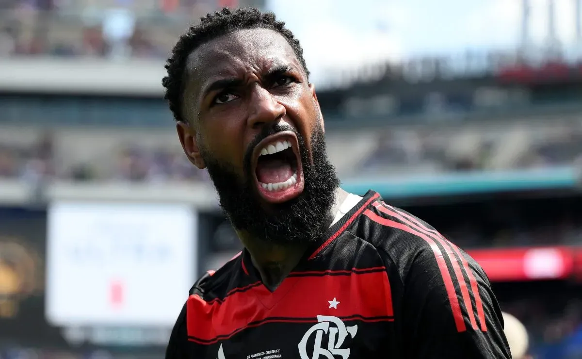 Gerson surpreende elenco do Flamengo ao não se despedir na reapresentação