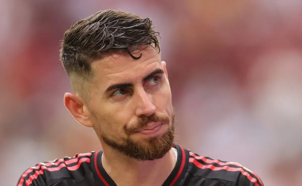 Jorginho reage à decisão de Filipe Luís sobre Pedro no Flamengo