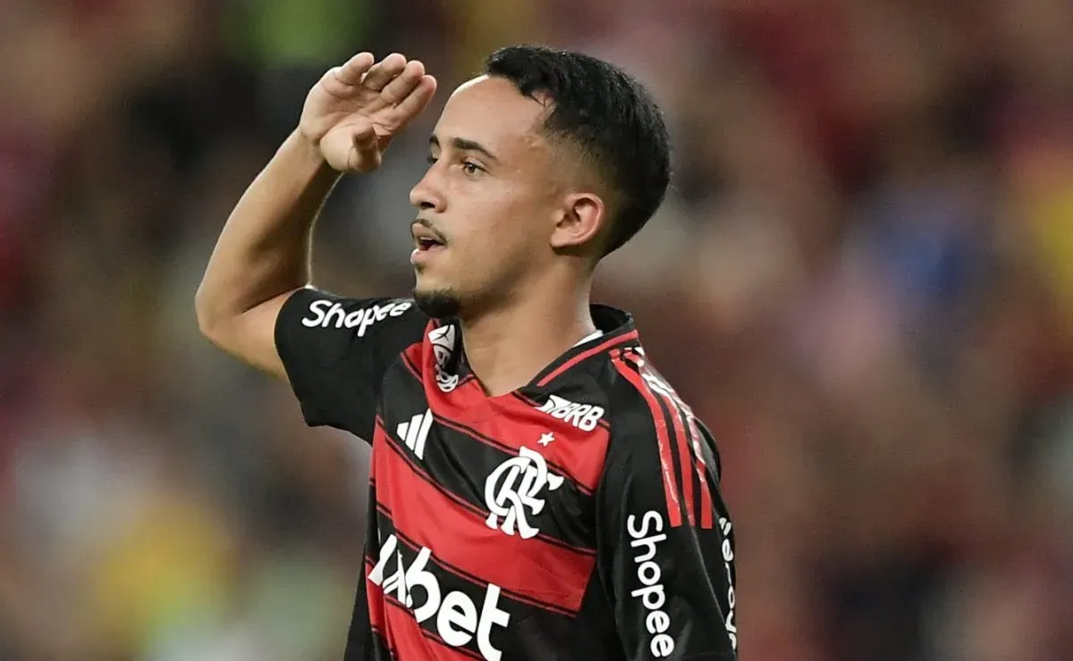 Matheus Gonçalves está indo embora do Flamengo para jogar em outro clube