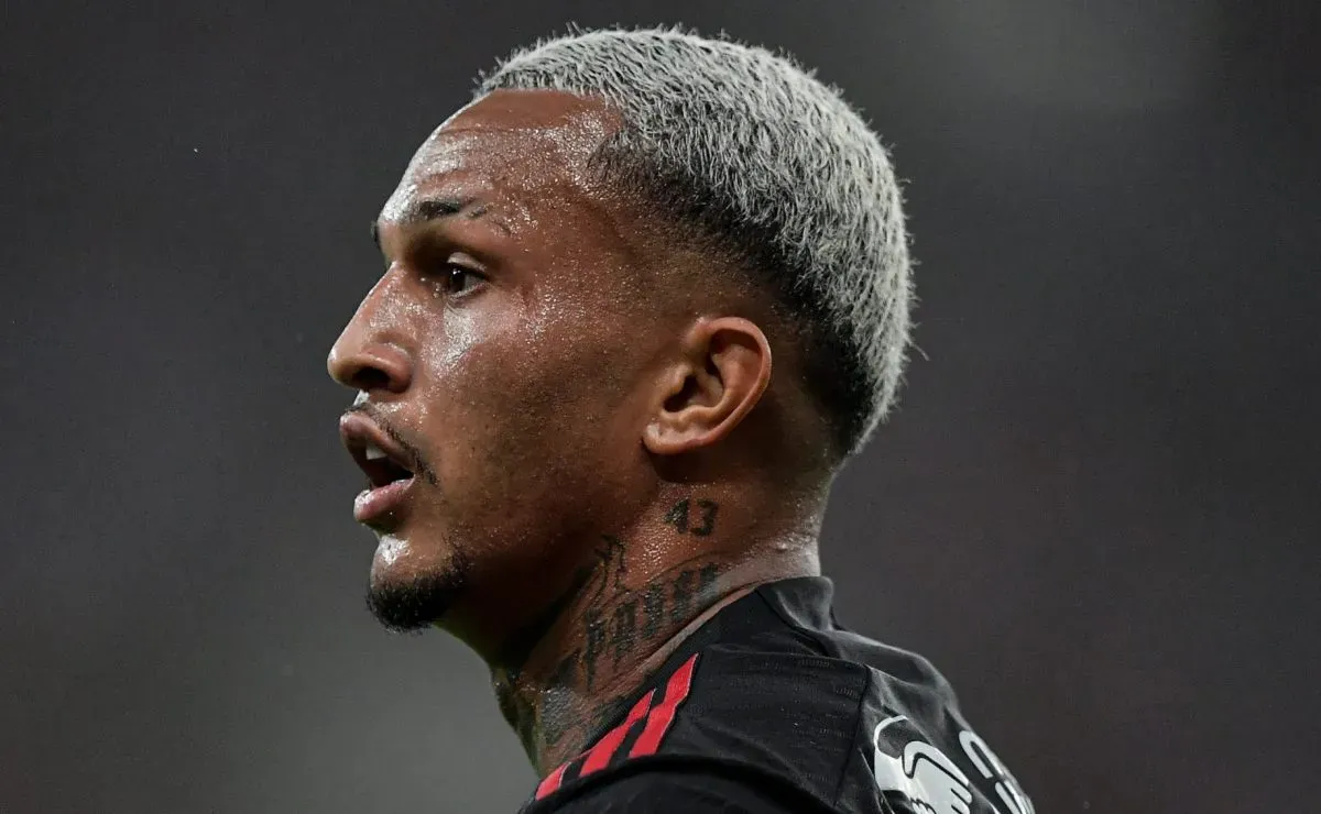 Wesley fecha contrato com gigante europeu e encaminha saída do Flamengo
