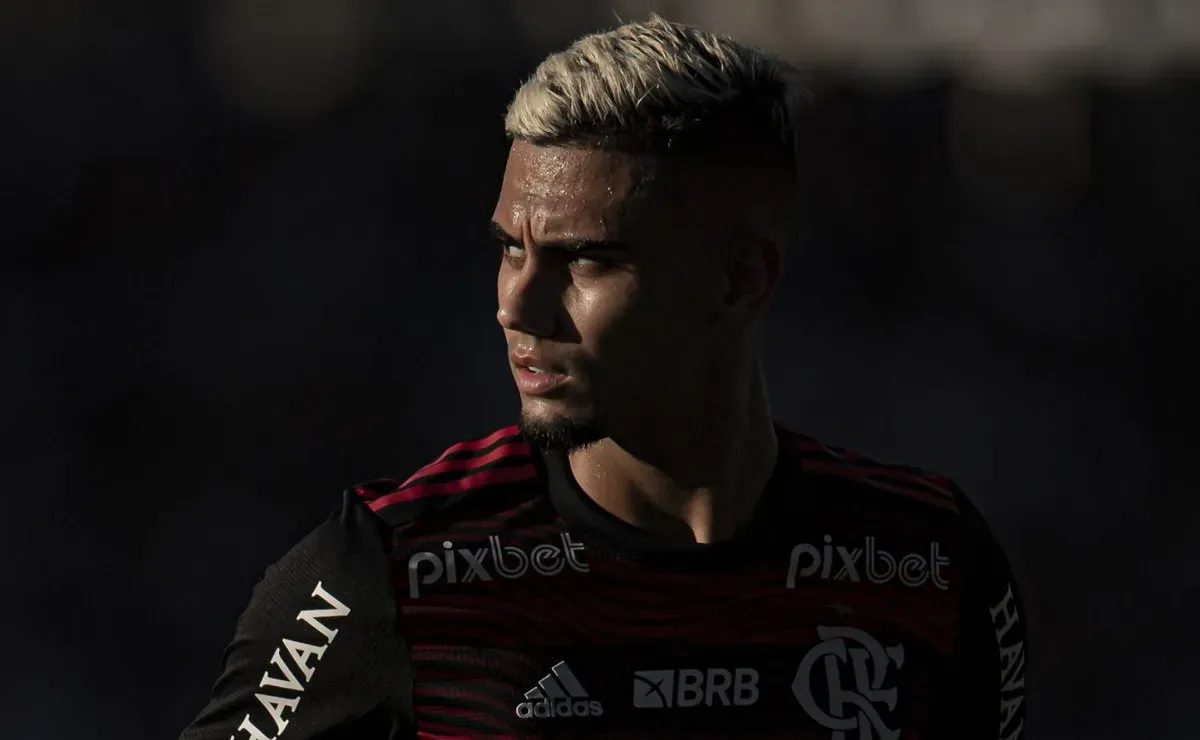 Andreas Pereira toma nova decisão direta sobre o Flamengo e surpreende o Palmeiras