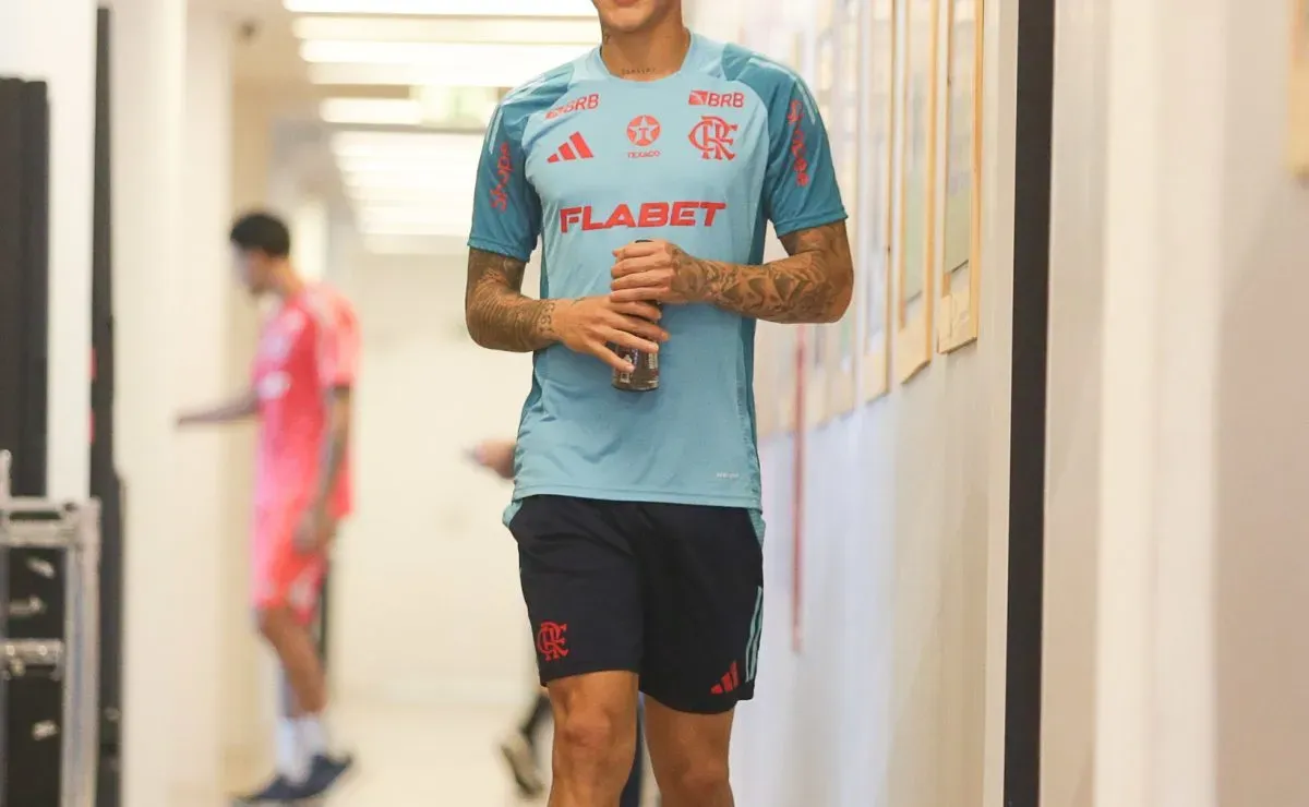 Carrascal recebe decisão inesperada de Filipe Luís no Flamengo horas antes do jogo da Liberta