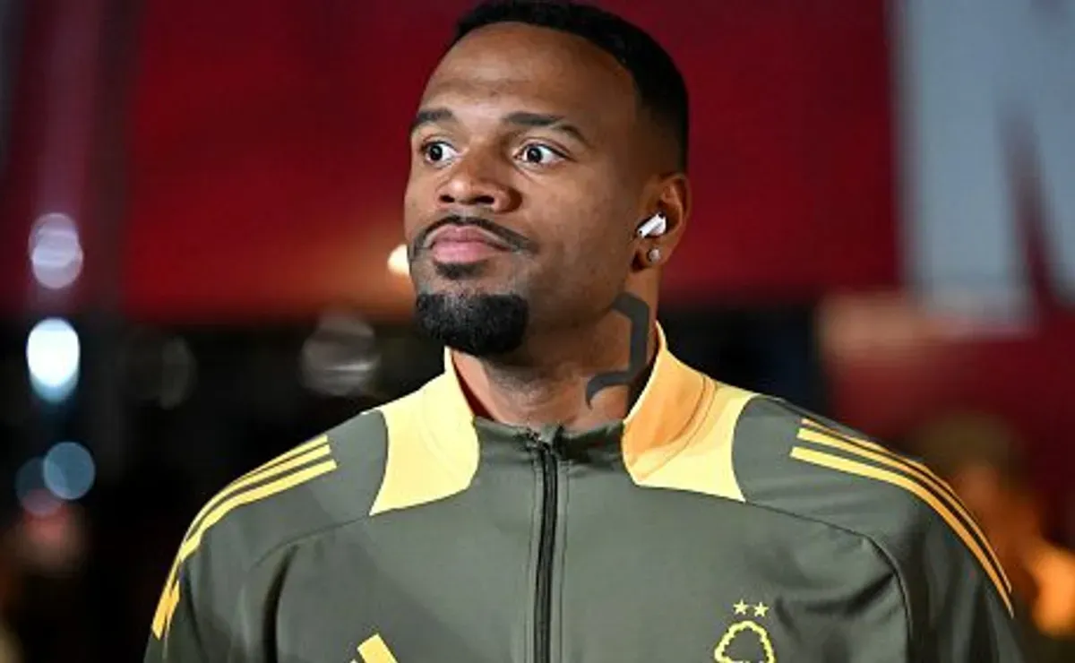 Craque Neto 'esquece' Rossi e sugere que Flamengo contrate Carlos Miguel