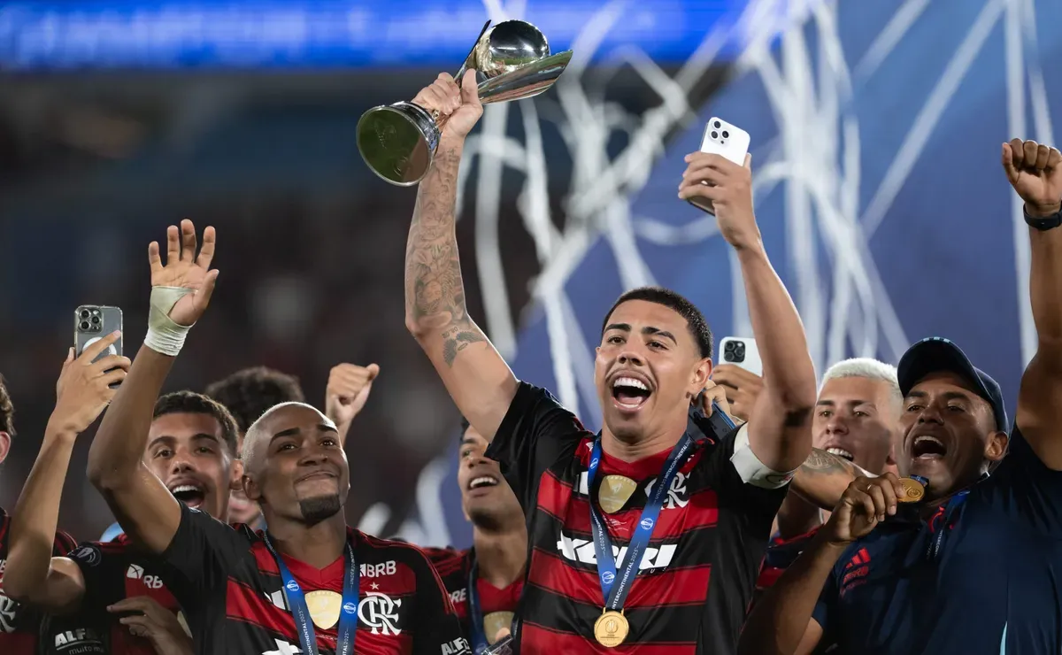 Destaque do Flamengo no título Intercontinental sub-20, zagueiro Iago é monitorado por 3 clubes europeus
