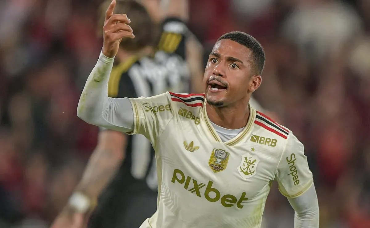 Juca Kfouri aposta em Samuel Lino na vaga de Neymar na Seleção Brasileira