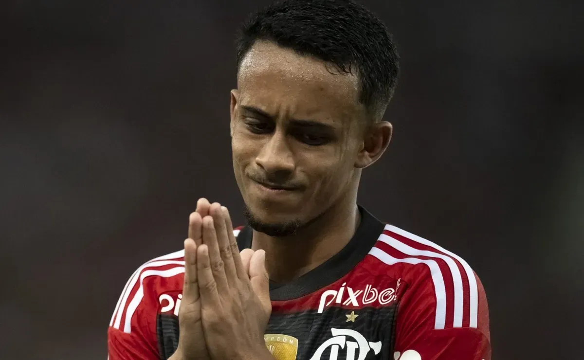 Matheus Gonçalves decepciona em título Mundial Sub-20 do Flamengo