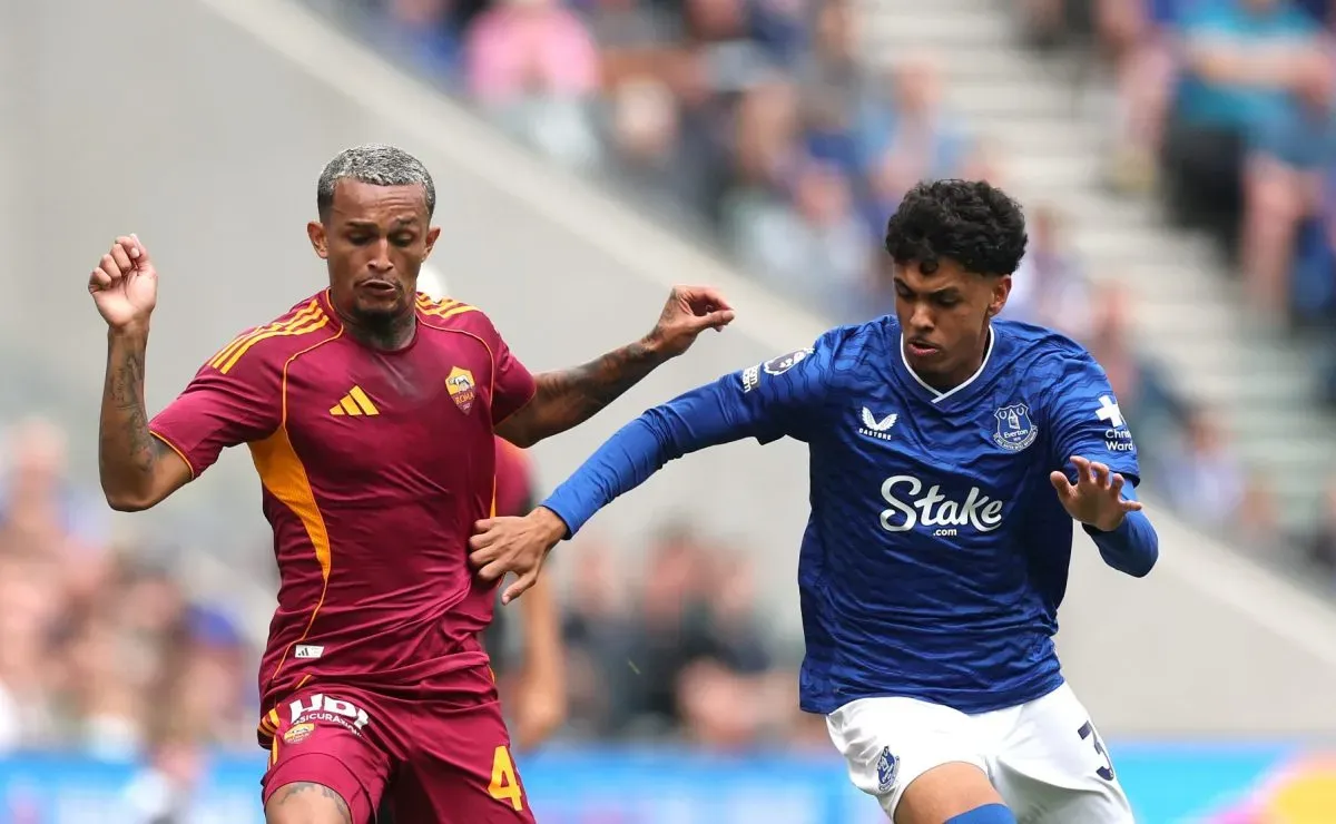 Wesley, ex-Flamengo, passa por nova situação complicada na Roma após amistoso