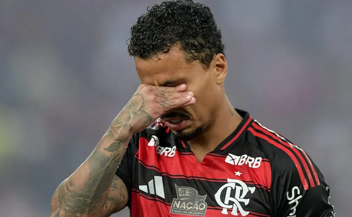 Allan tem até 63% menos passes ofensivos que Saúl e +2 no Flamengo