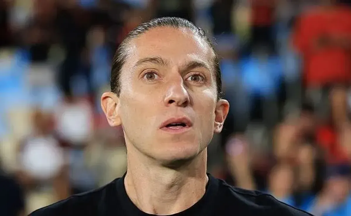 Atitude de Filipe Luís em Flamengo x Estudiantes vira assunto em jornal espanhol