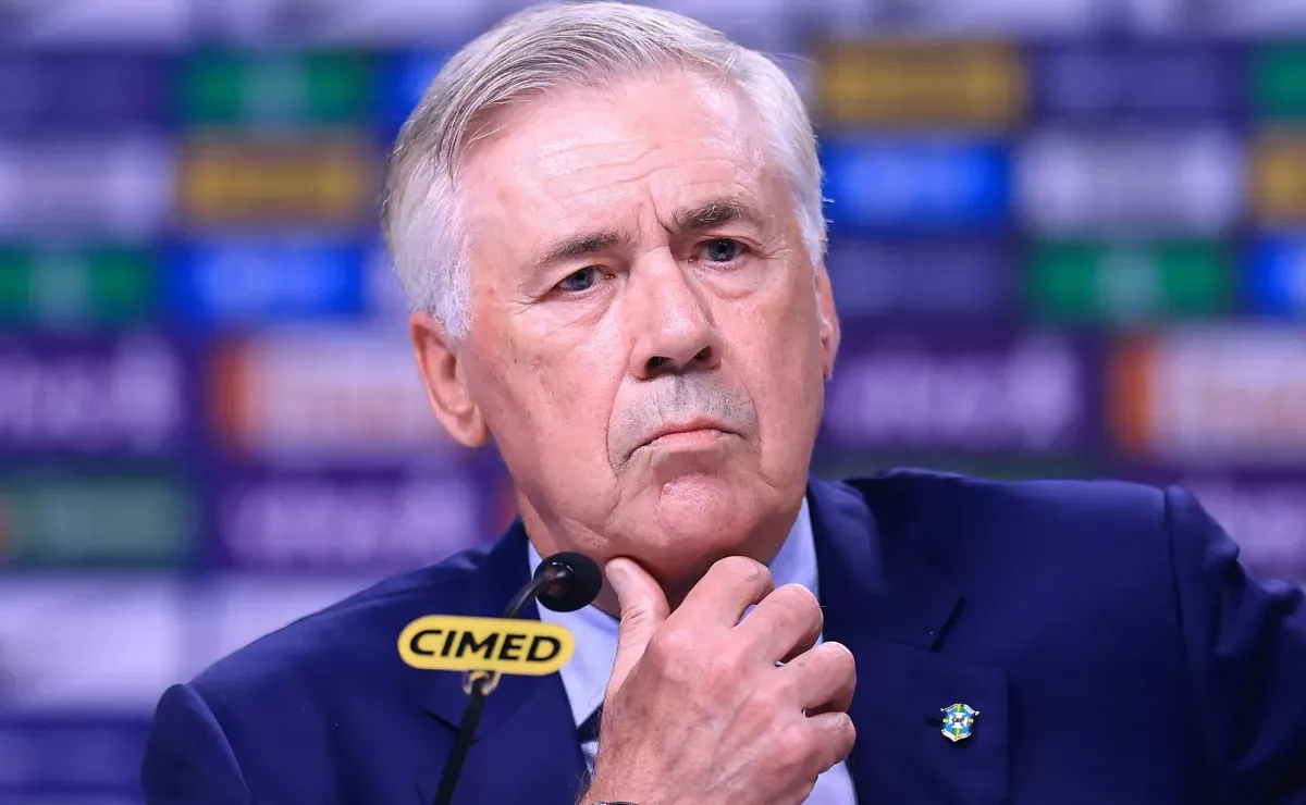 Carlo Ancelotti enaltece campanha do Flamengo no Mundial de Clubes durante entrevista pela Seleção Brasileira