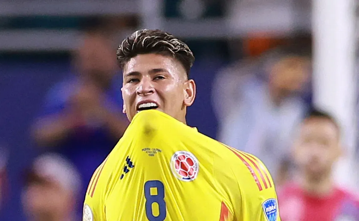 Carrascal vive problema sério na Colômbia antes de volta ao Flamengo e situação é exposta