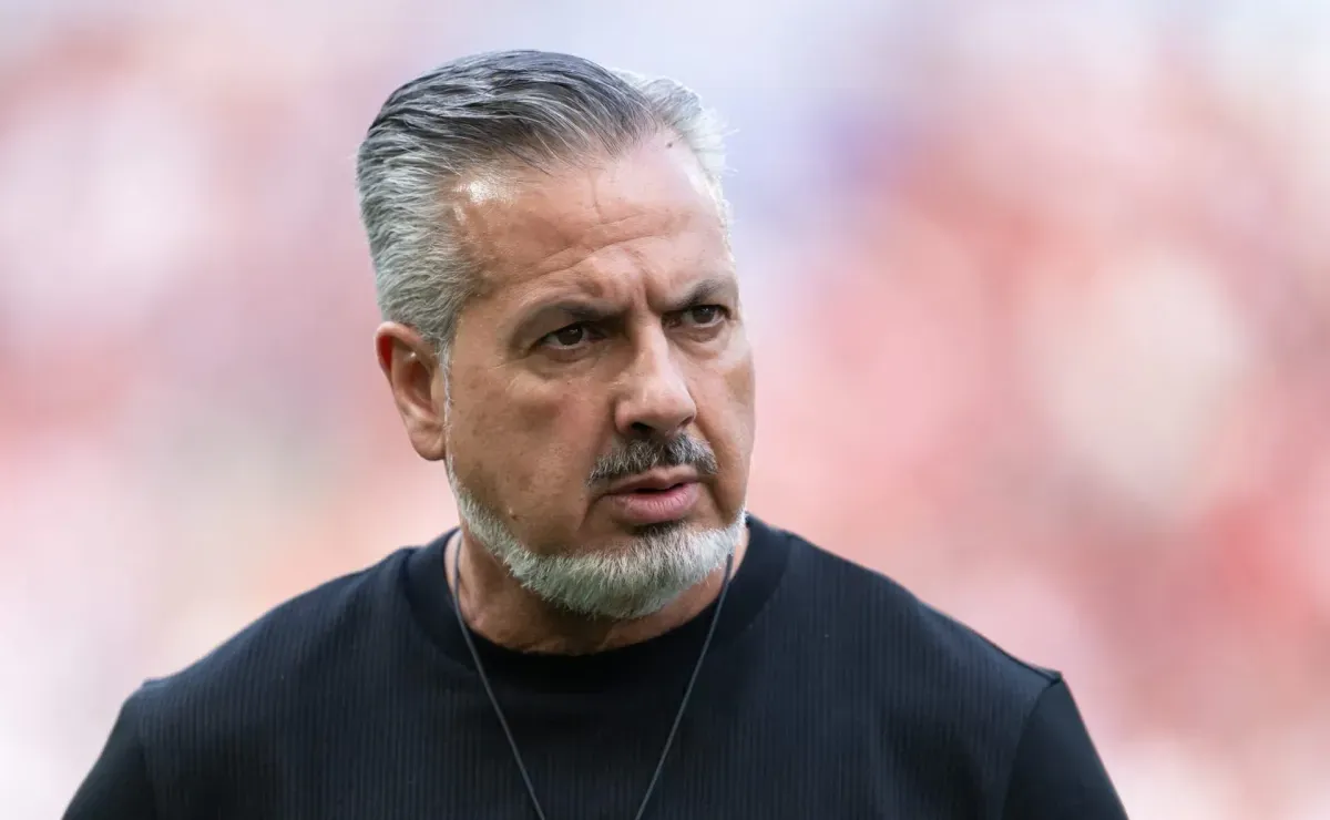 Eitaaa! José Boto surpreende e decide vender 2 jogadores do Flamengo