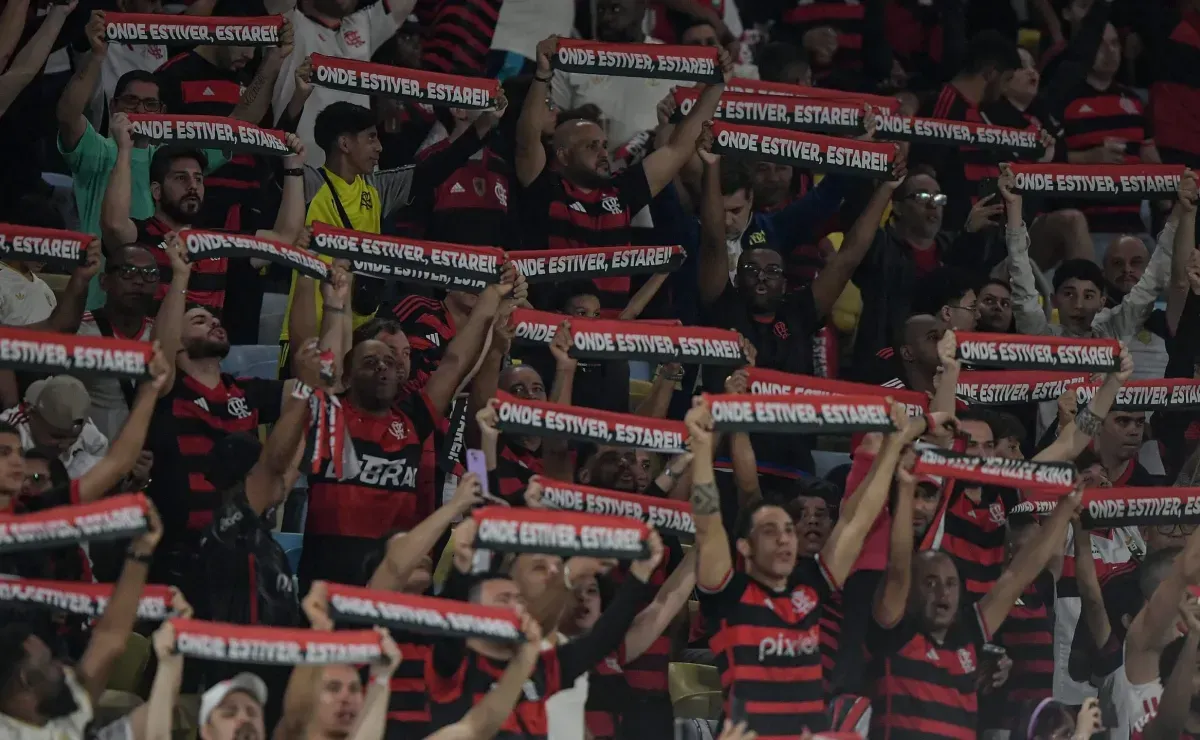 Ex-Seleção Brasileira surpreende e revela sonho inesperado de defender o Flamengo