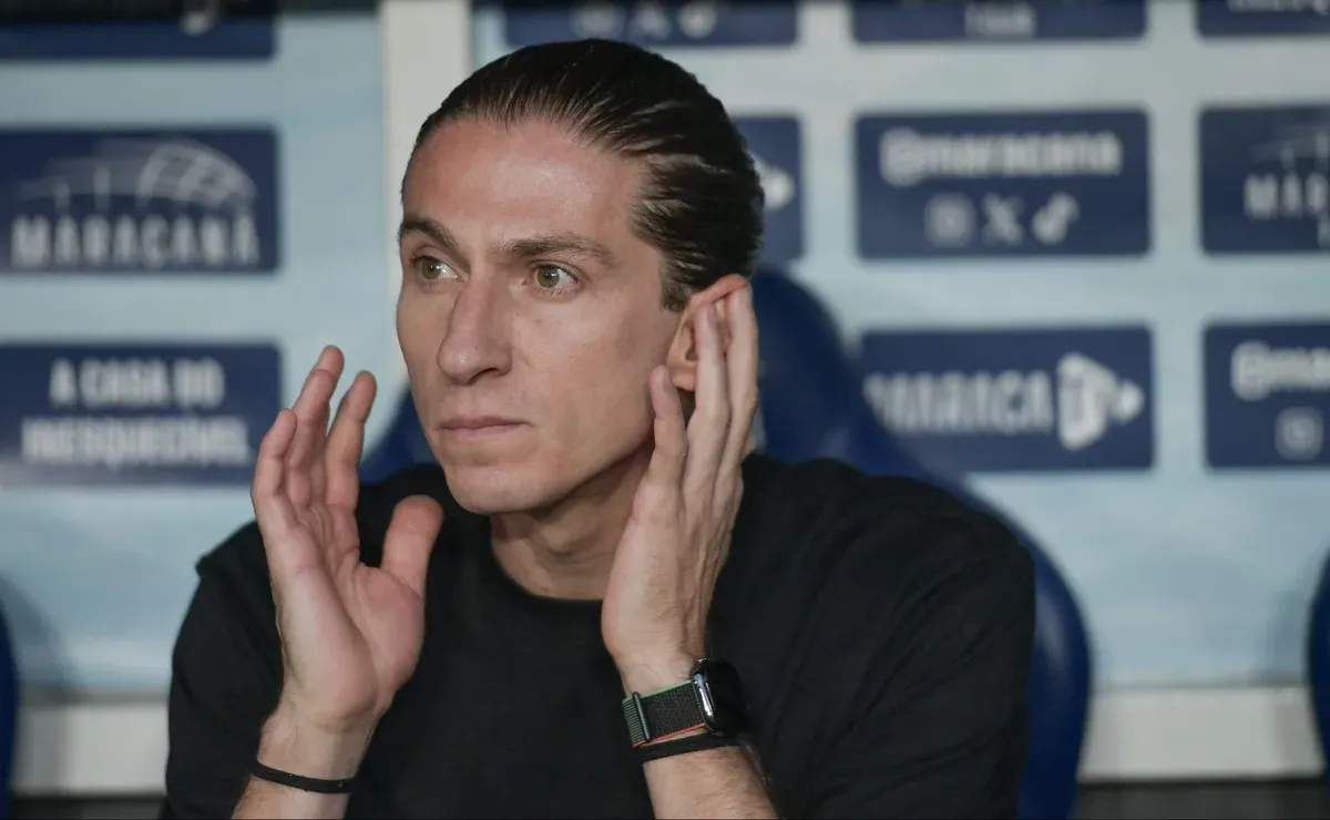 Fenerbahçe quis levar jogador do Flamengo além de Filipe Luís