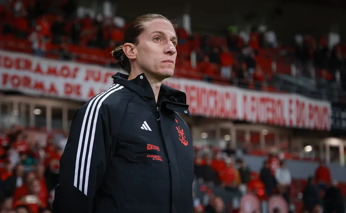 Filipe Luís autoriza e Flamengo decide negociar dois atacantes nos próximos dias