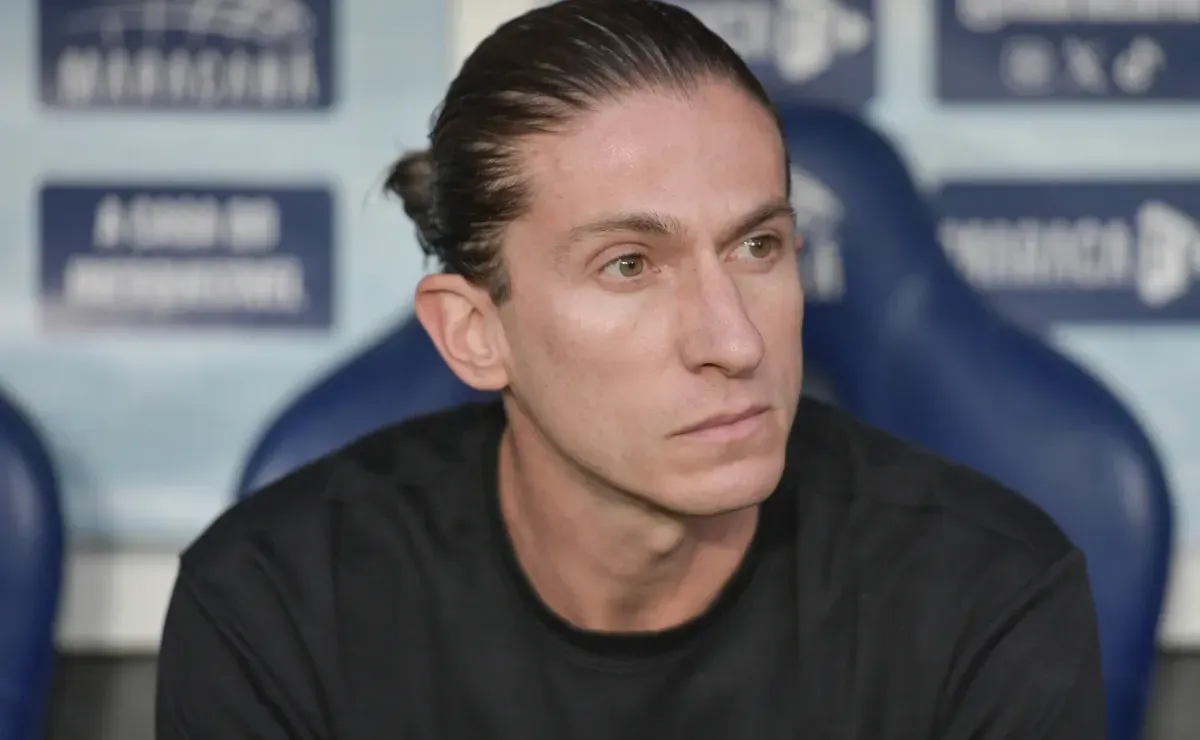 Flamengo não convence e corre riscos contra o Racing, opina Milton Neves