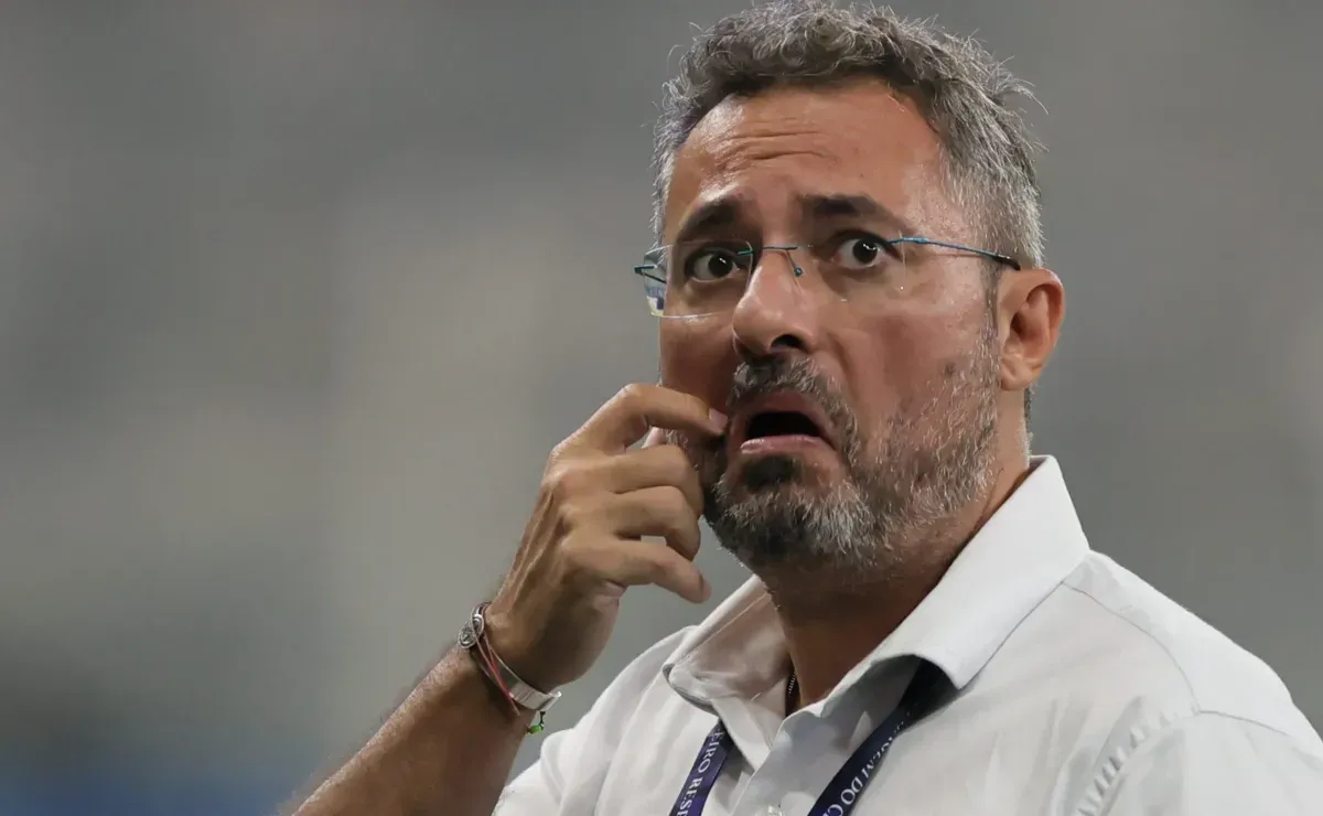 Flamengo pode surpreender e contratar ídolo do Santos já na próxima janela