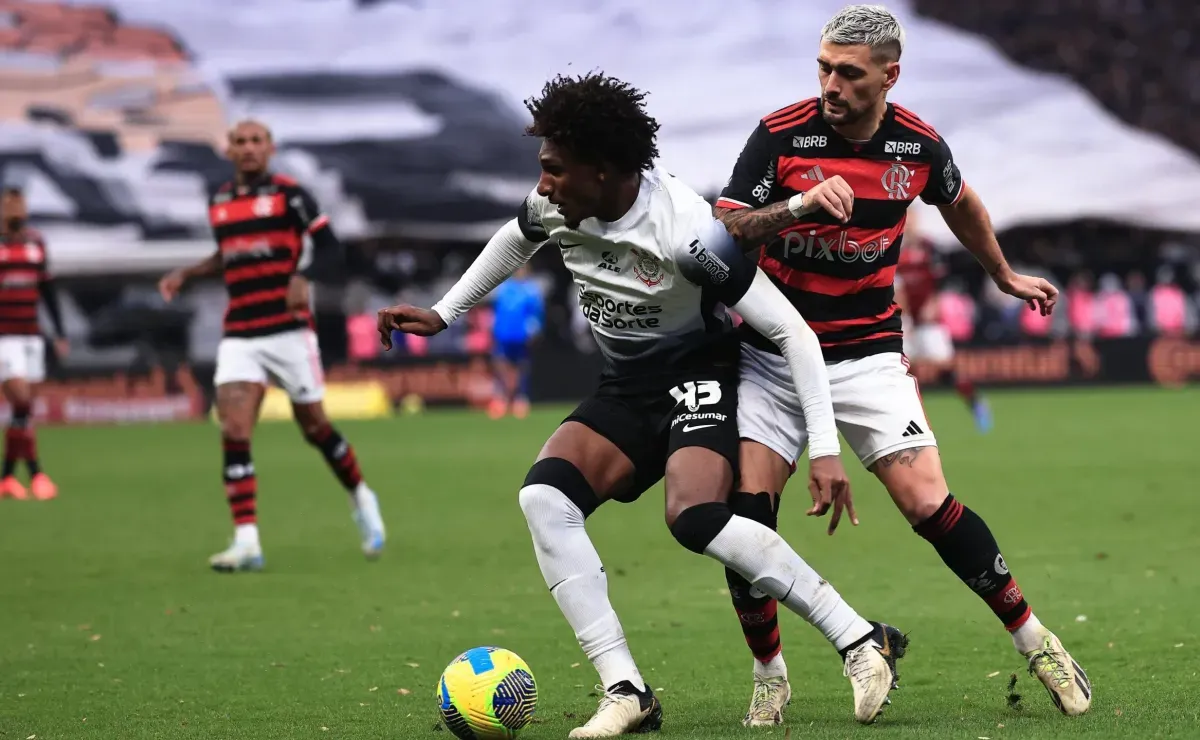 Flamengo tem retrospecto dominante nos últimos confrontos diante do Corinthians