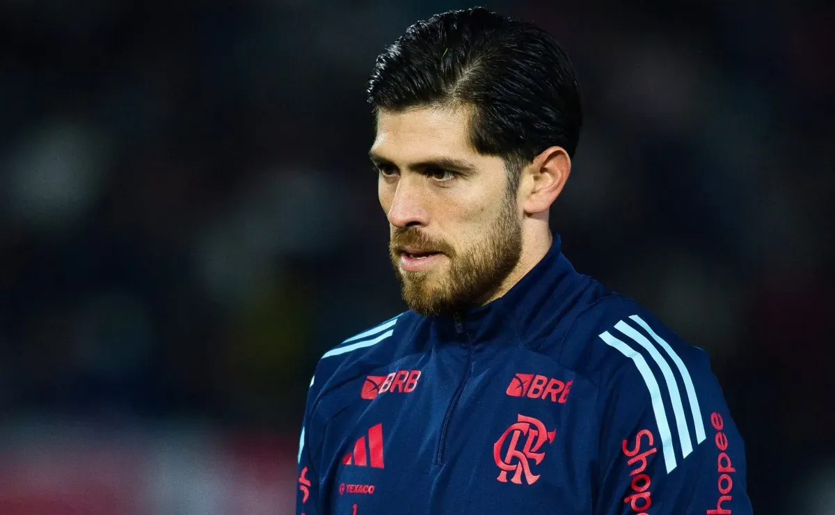 Goleiro Rossi surpreende e irá assinar contrato até dezembro de 2029