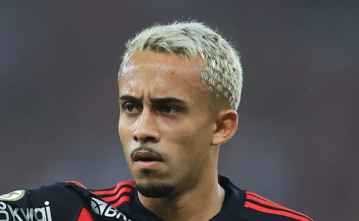 Matheus Gonçalves mal chega na Arábia e recebe decisão do Al-Ahli