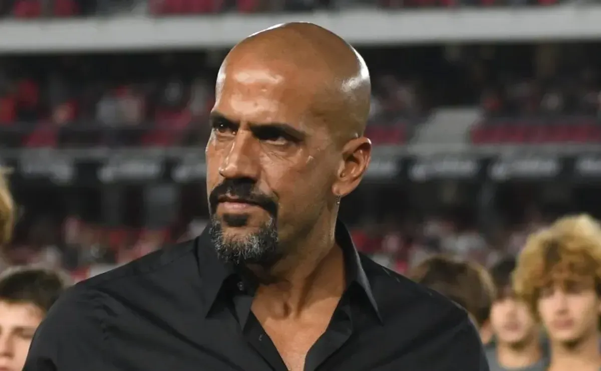 Verón, ídolo e presidente do Estudiantes, teve coragem de falar do Flamengo e manda recado