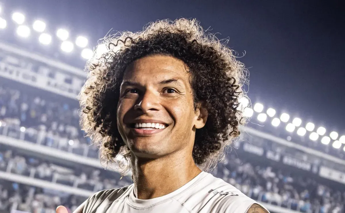Willian Arão, ex-Flamengo, vive drama no Santos e polêmica causa discussão sobre rescisão