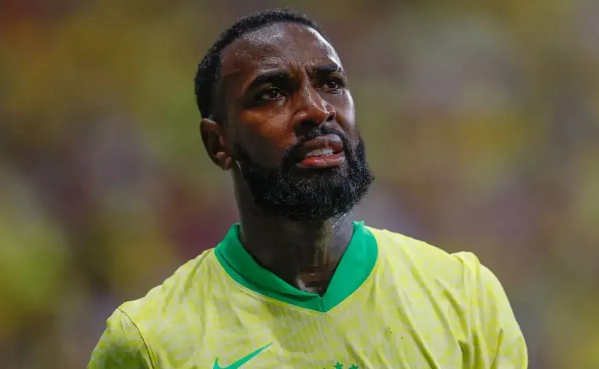 Zenit toma decisão sobre vender Gerson, ex-Flamengo, para Arábia Saudita por valores astronômicos