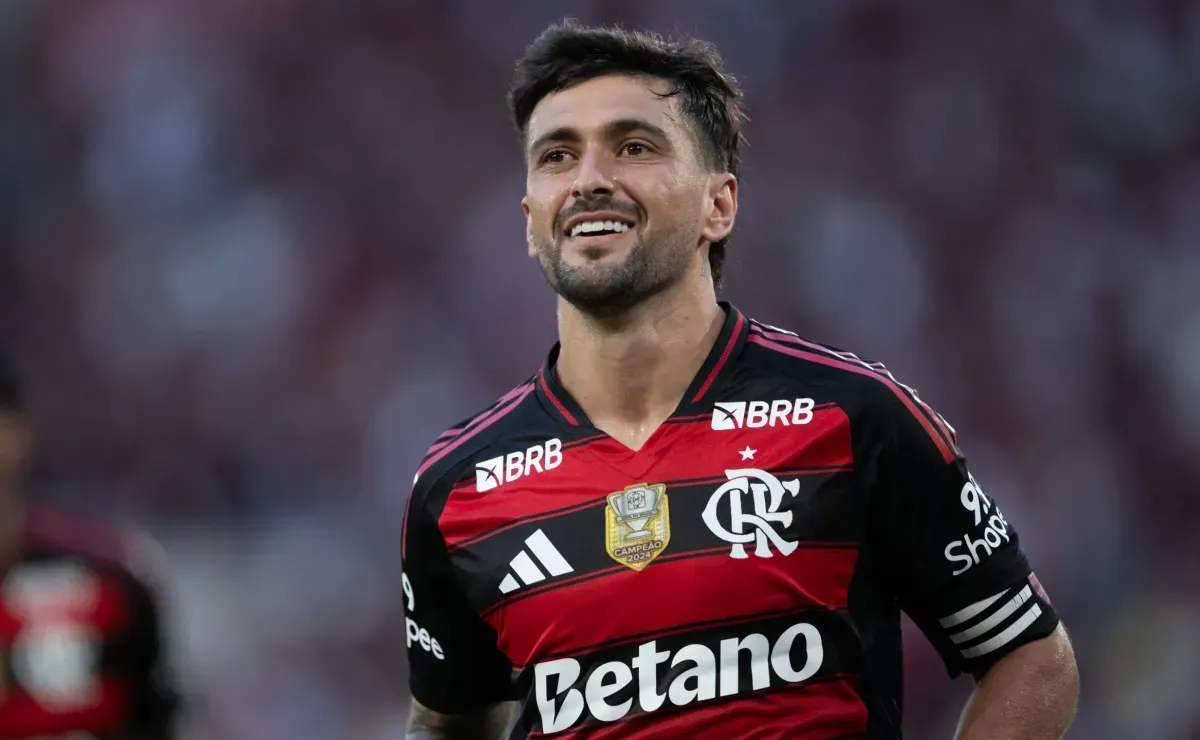 com mudanças, Filipe Luís monta time ofensivo contra o Juventude