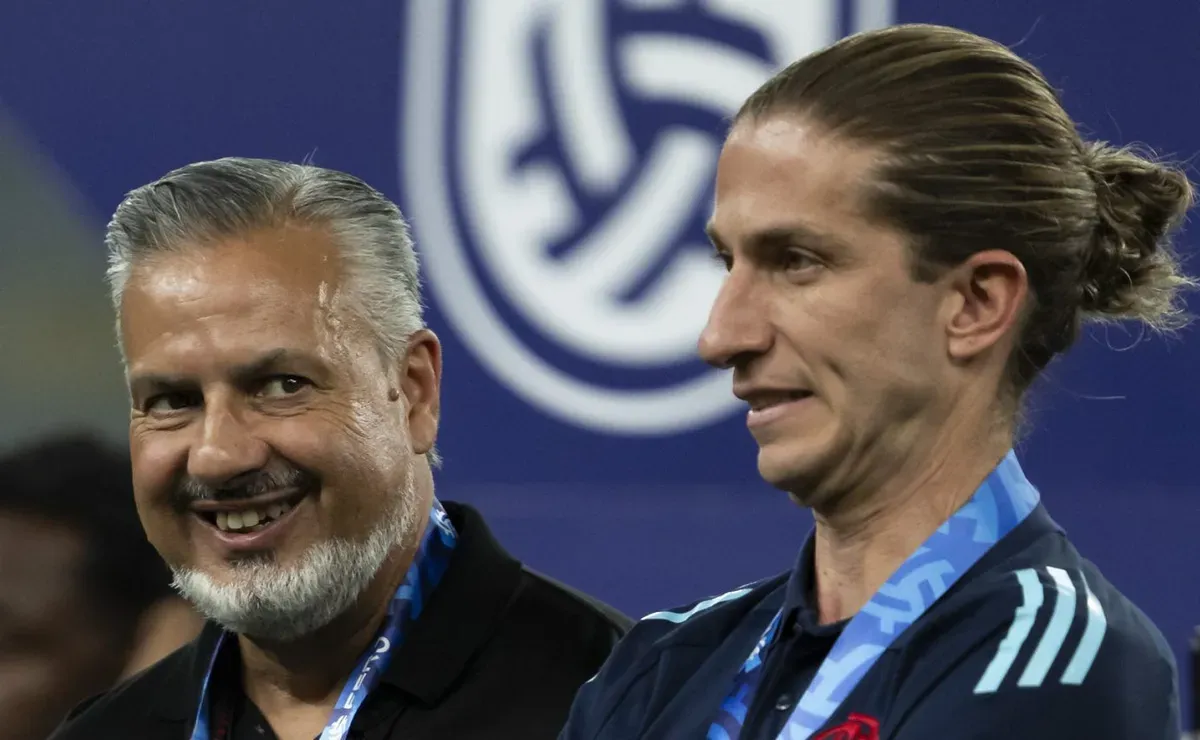 Atacante de R$ 50 milhões pode chegar ao Flamengo imediatamente e virar reforço de Filipe Luís