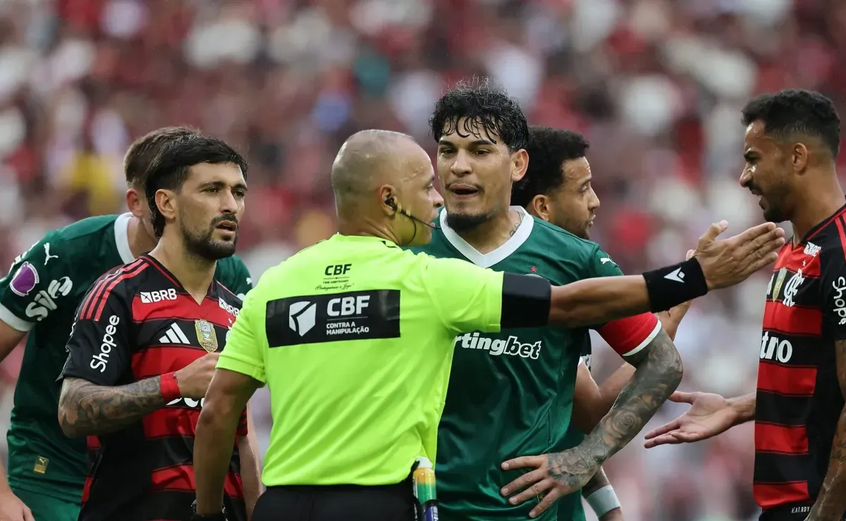 CBF toma decisão e após reclamação do Palmeiras no jogo contra o Flamengo