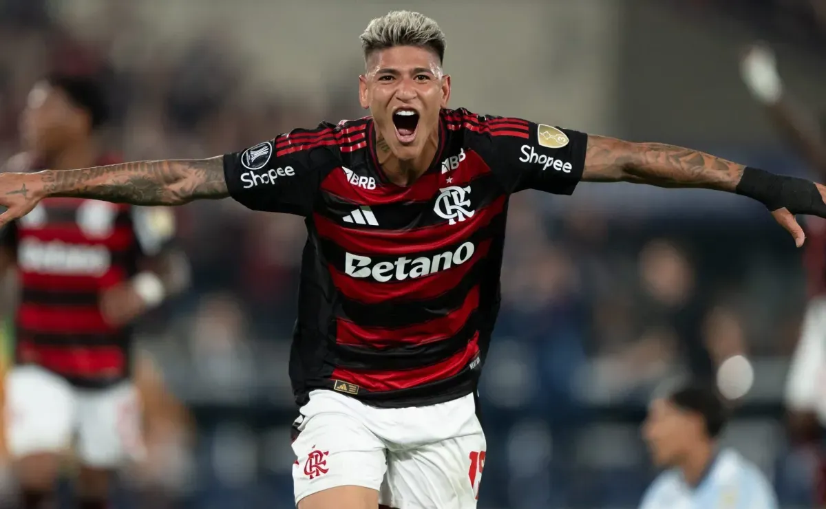 Carrascal tem histórico avassalador contra o Racing e vira trunfo no Flamengo