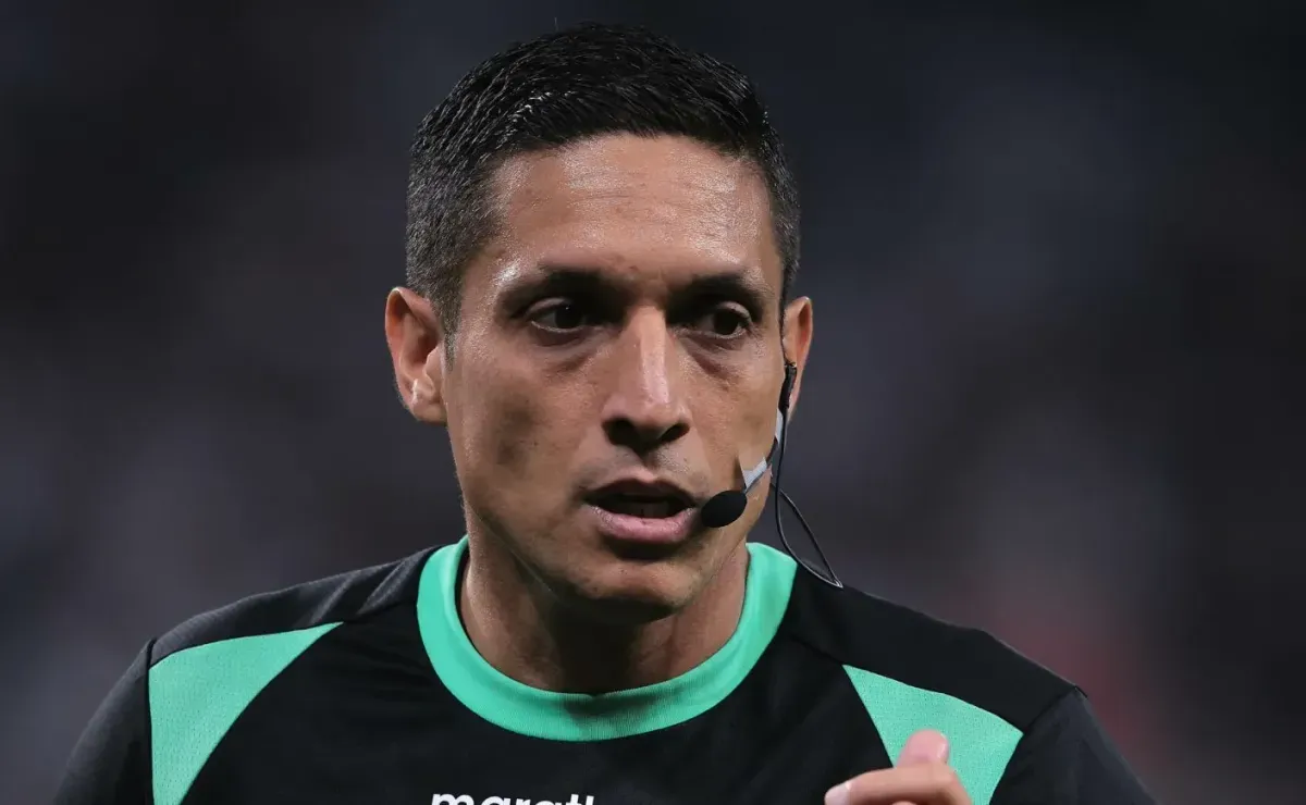 Conmebol aprova arbitragem de Jesús Valenzuela em Flamengo 1 x 0 Racing