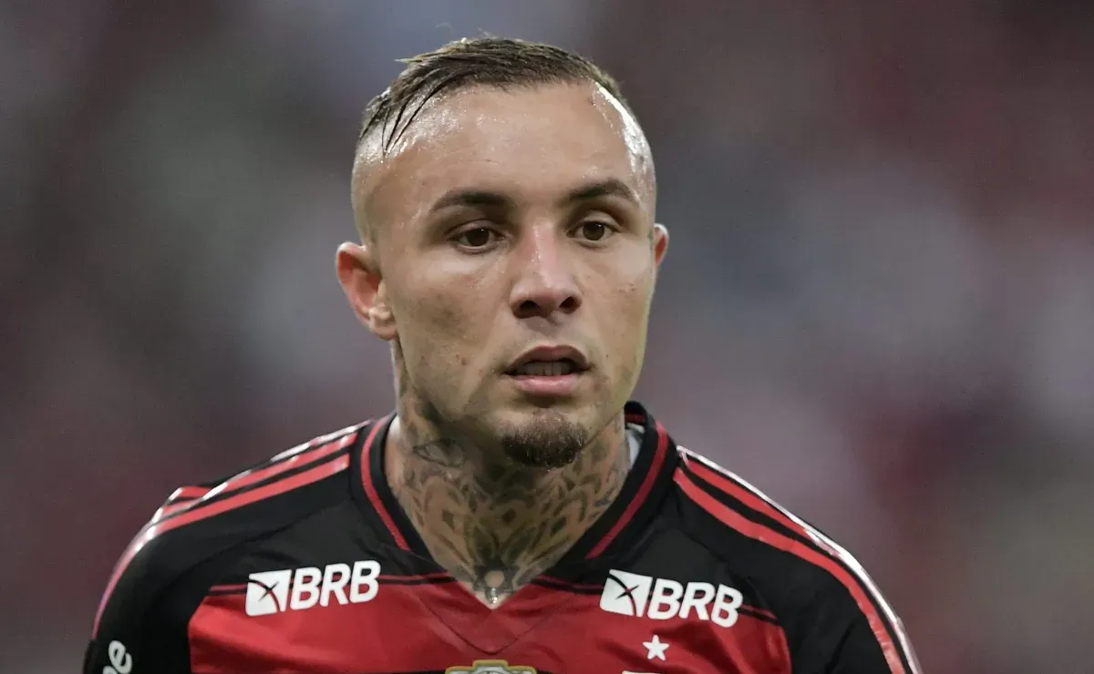 Everton Cebolinha passa por ressonância, mas Flamengo descarta lesão