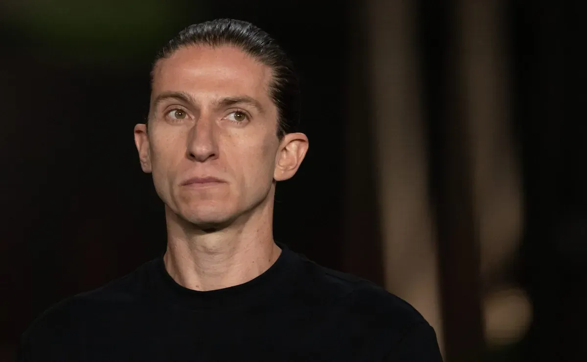 Filipe Luís defende Evertton Araújo após Botafogo x Flamengo: "Pedem a base e..."