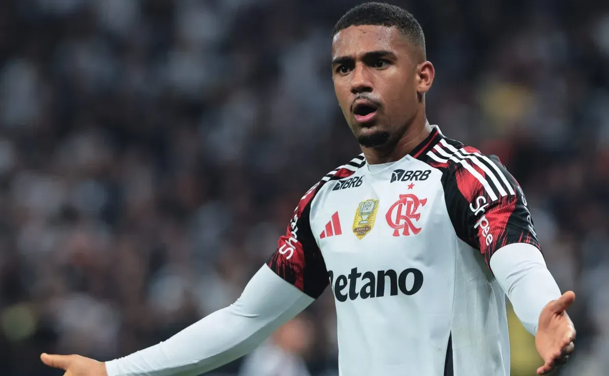 Flamengo assegura que Samuel Lino não possui problema extra-campo