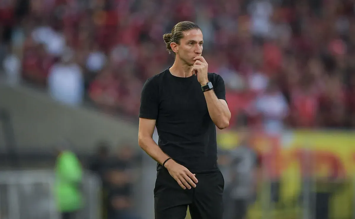 Flamengo de Filipe Luís acha substituto de Gerson em reforço de R$ 77 milhões